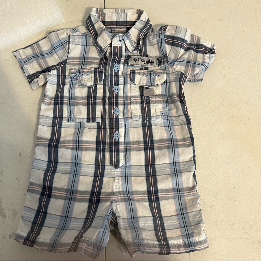 Columbia, boys infant, 100% cotton blue and white onesie size 3 to 6 months.